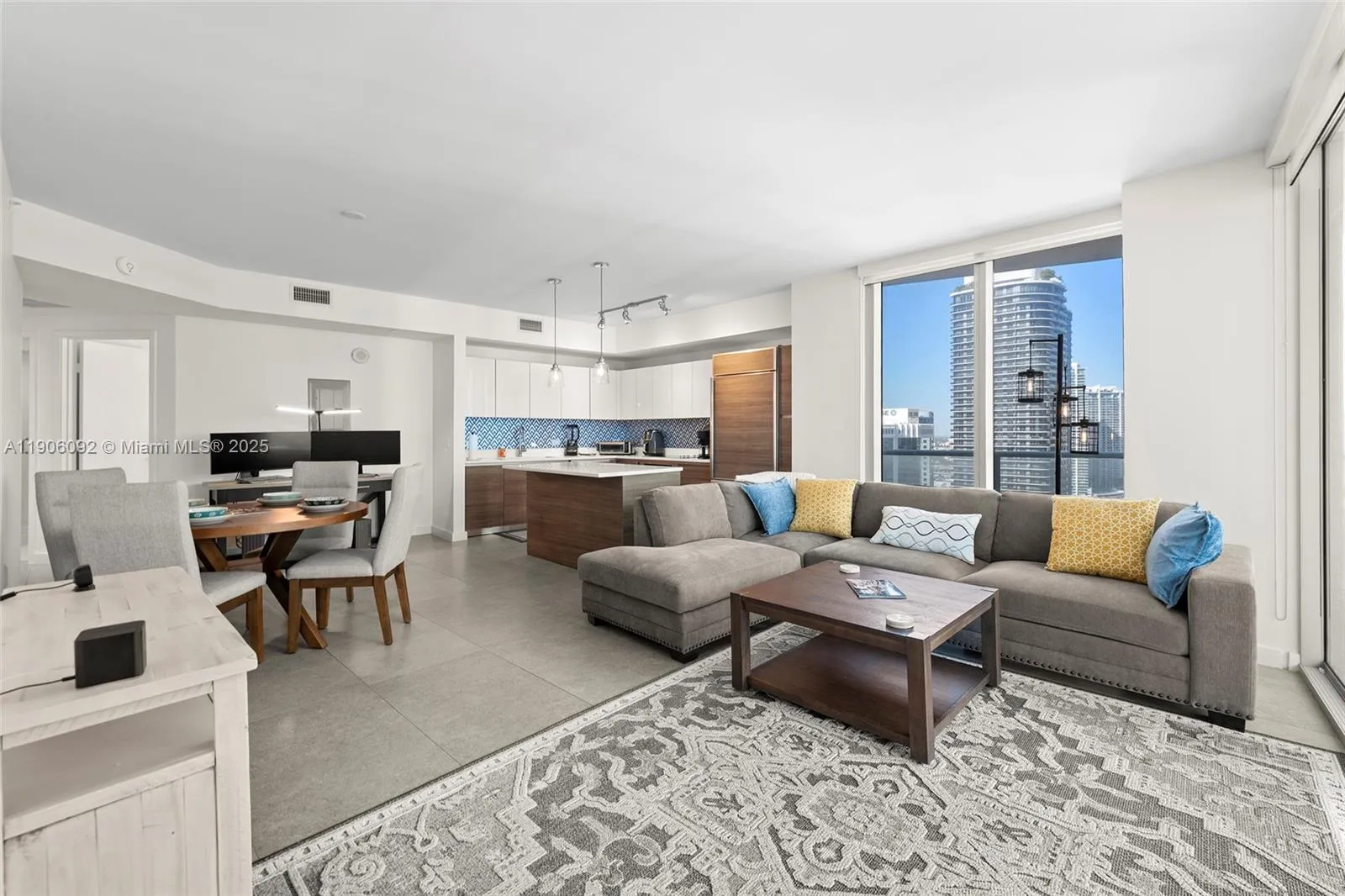 1100 S Miami Ave 2910, Miami, Florida 33130, Miami, Florida 33130, 2 Bedrooms Bedrooms, ,2 BathroomsBathrooms,Residential,For Sale,1100 S Miami Ave 2910, Miami, Florida 33130,A11906092