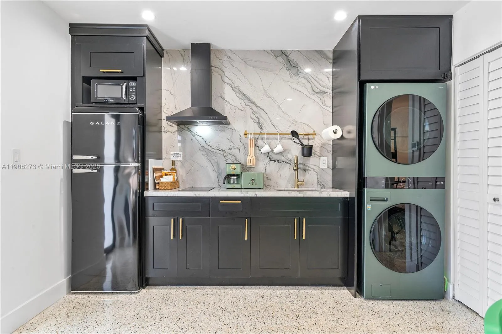 256 Nw 57th St, Miami, Florida 33127, Miami, Florida 33127, ,Residential Income,For Sale,256 Nw 57th St, Miami, Florida 33127,A11906273