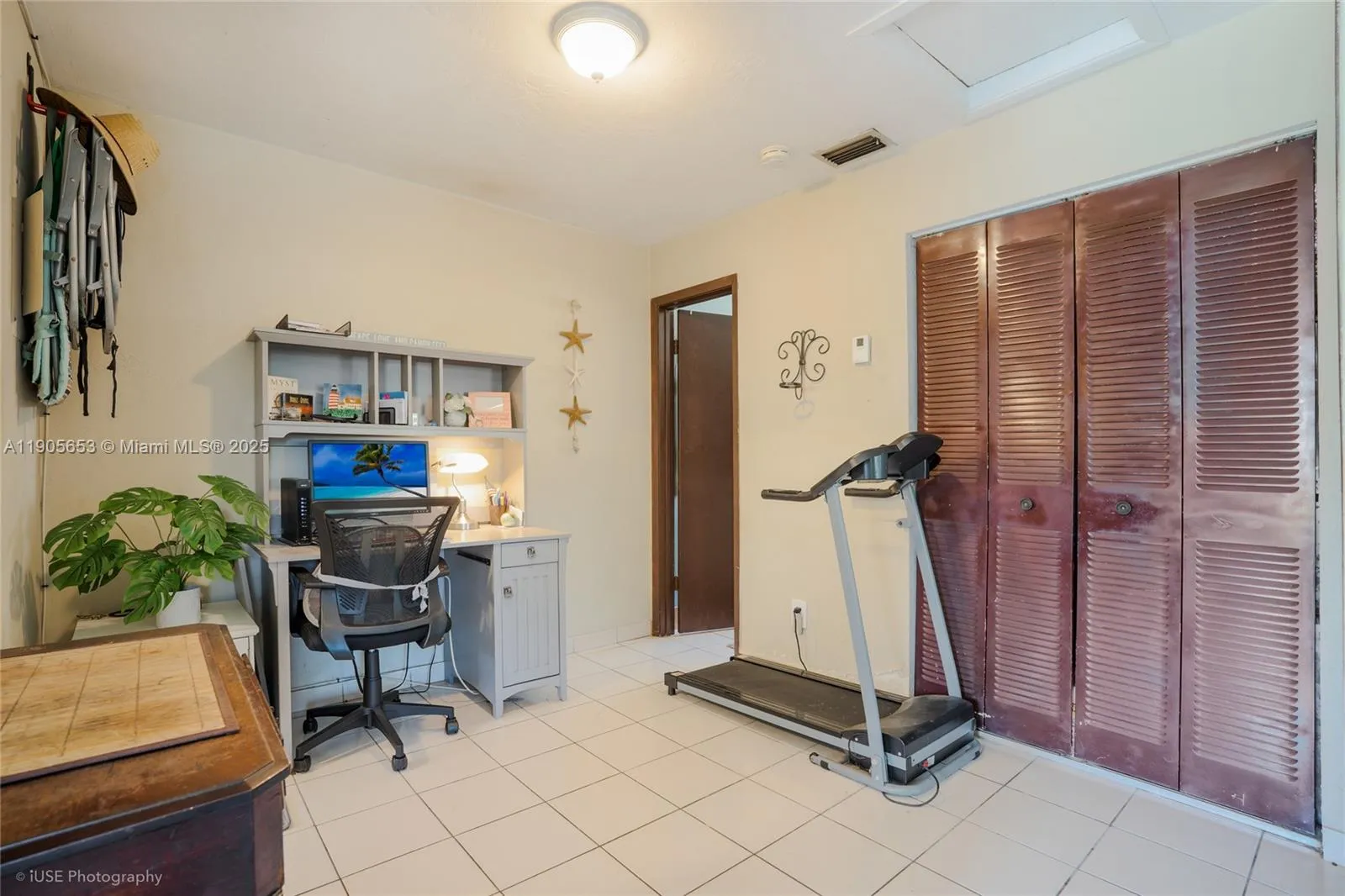 1734 N 16th Ct, Hollywood, Florida 33020, Hollywood, Florida 33020, ,Residential Income,For Sale,1734 N 16th Ct, Hollywood, Florida 33020,A11905653