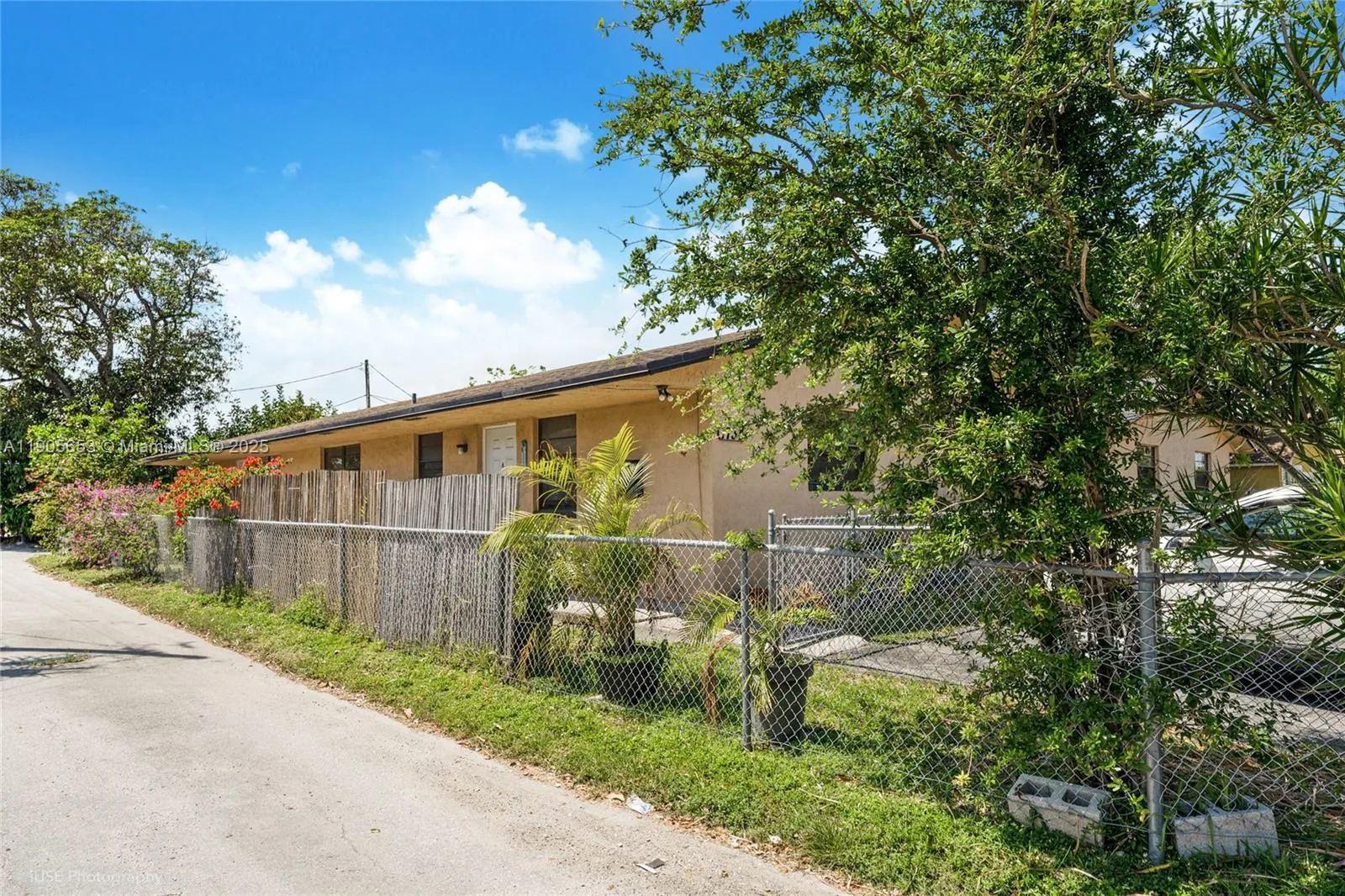 1734 N 16th Ct, Hollywood, Florida 33020, Hollywood, Florida 33020, ,Residential Income,For Sale,1734 N 16th Ct, Hollywood, Florida 33020,A11905653