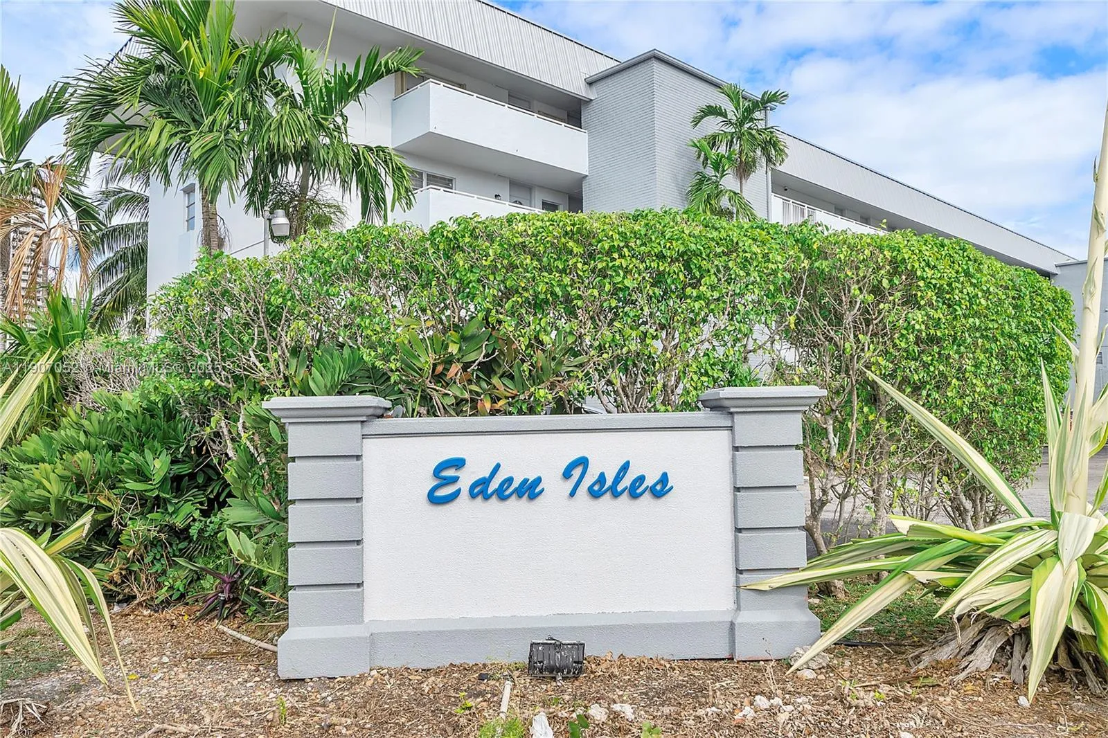 3600 Ne 170th St 211, North Miami Beach, Florida 3, North Miami Beach, Florida 33160, 2 Bedrooms Bedrooms, ,2 BathroomsBathrooms,Residential Lease,For Rent,3600 Ne 170th St 211, North Miami Beach, Florida 3,A11907052