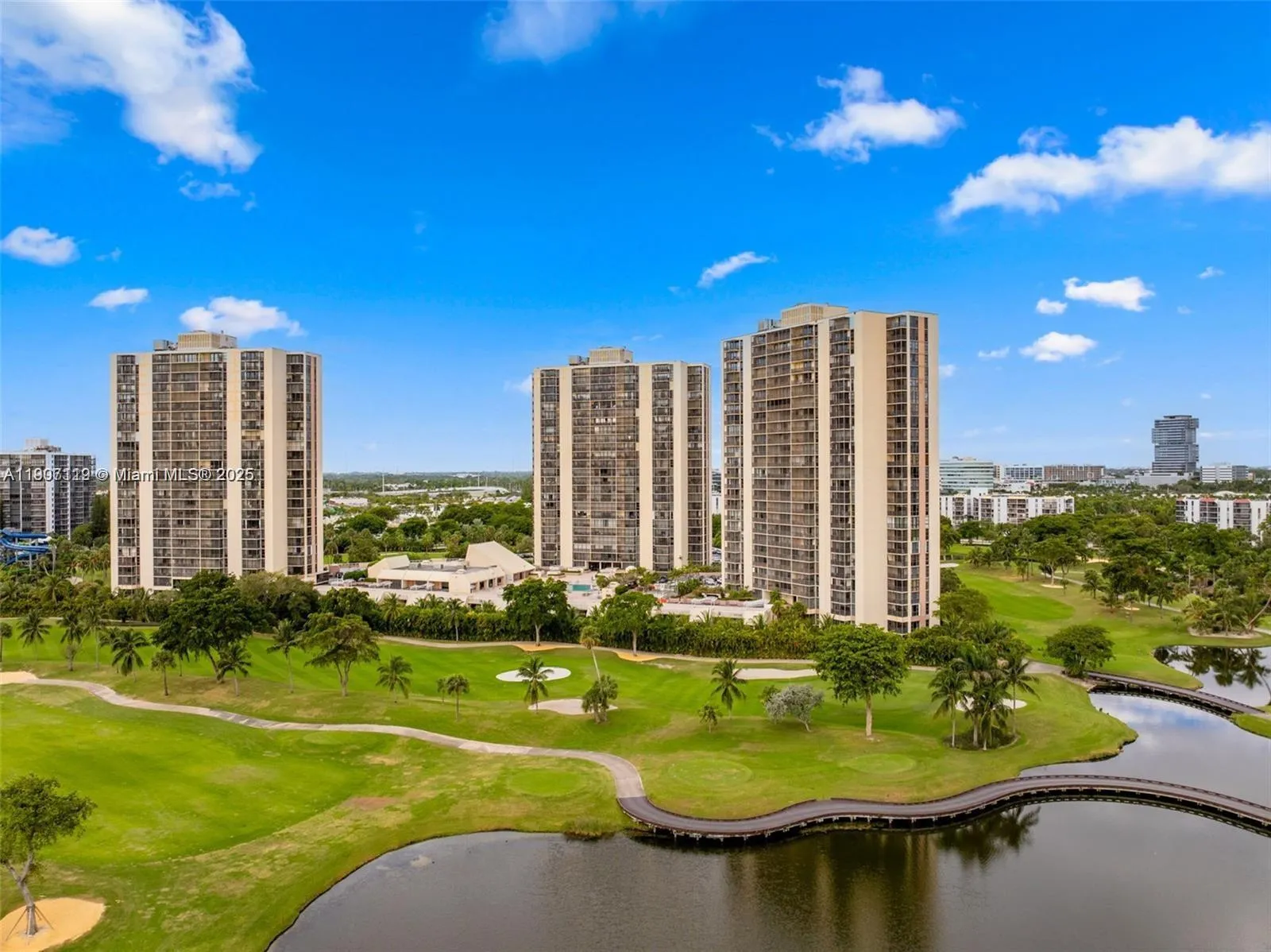 20379 W Country Club Dr 737, Aventura, Florida 331, Aventura, Florida 33180, 1 Bedroom Bedrooms, ,1 BathroomBathrooms,Residential,For Sale,20379 W Country Club Dr 737, Aventura, Florida 331,A11907119