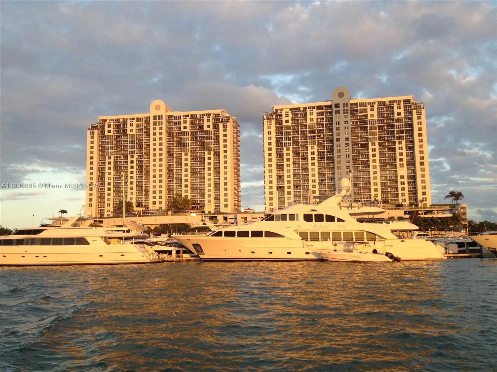 1800 Sunset Harbour Dr 2005, Miami Beach, Florida, Miami Beach, Florida 33139, 1 Bedroom Bedrooms, ,1 BathroomBathrooms,Residential,For Sale,1800 Sunset Harbour Dr 2005, Miami Beach, Florida ,A11906865