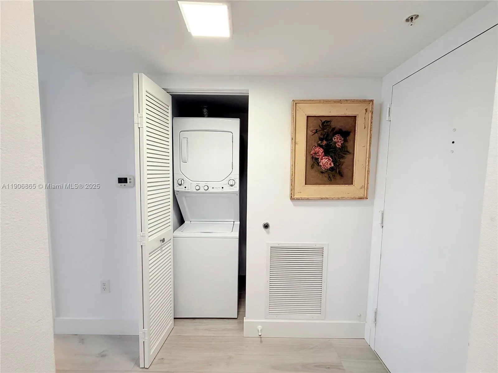 1800 Sunset Harbour Dr 2005, Miami Beach, Florida, Miami Beach, Florida 33139, 1 Bedroom Bedrooms, ,1 BathroomBathrooms,Residential,For Sale,1800 Sunset Harbour Dr 2005, Miami Beach, Florida ,A11906865