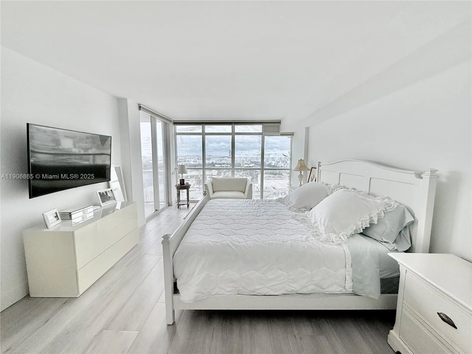 1800 Sunset Harbour Dr 2005, Miami Beach, Florida, Miami Beach, Florida 33139, 1 Bedroom Bedrooms, ,1 BathroomBathrooms,Residential,For Sale,1800 Sunset Harbour Dr 2005, Miami Beach, Florida ,A11906865