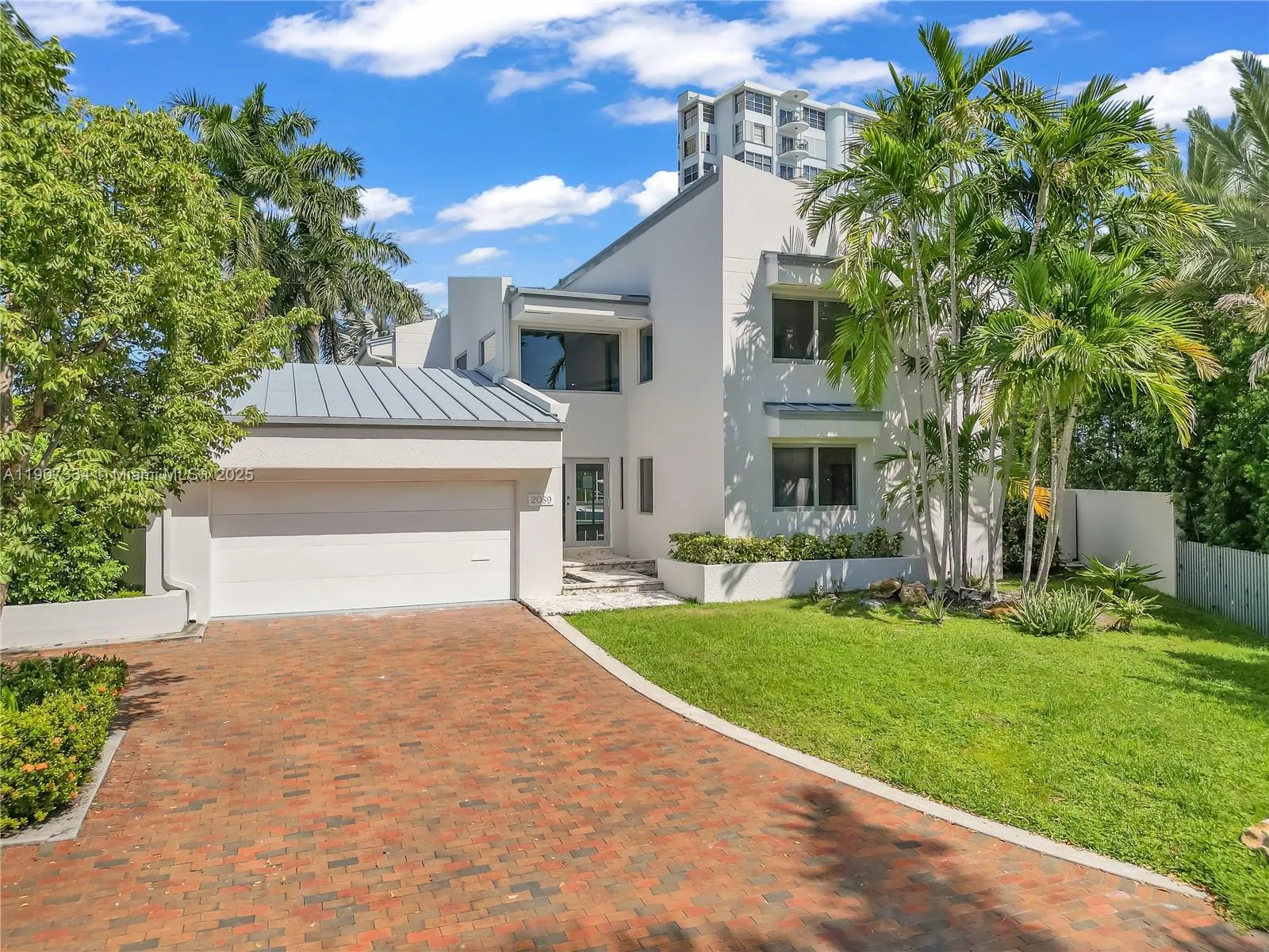 2089 Ne 121st Rd, North Miami, Florida 33181, North Miami, Florida 33181, 5 Bedrooms Bedrooms, ,3 BathroomsBathrooms,Residential Lease,For Rent,2089 Ne 121st Rd, North Miami, Florida 33181,A11907334