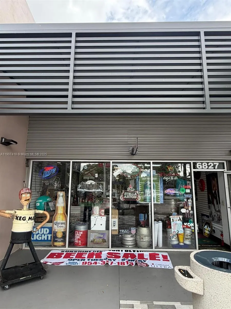 6827 Stirling, Davie, Florida 33314, Davie, Florida 33314, ,Business Opportunity,For Sale,6827 Stirling, Davie, Florida 33314,A11907418
