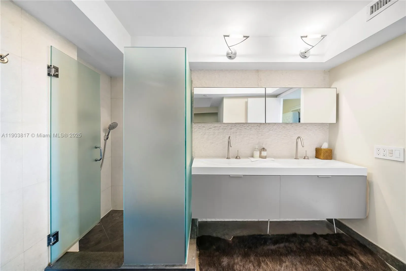400 S Pointe Dr 2003, Miami Beach, Florida 33139, Miami Beach, Florida 33139, 2 Bedrooms Bedrooms, ,2 BathroomsBathrooms,Residential,For Sale,400 S Pointe Dr 2003, Miami Beach, Florida 33139,A11903817