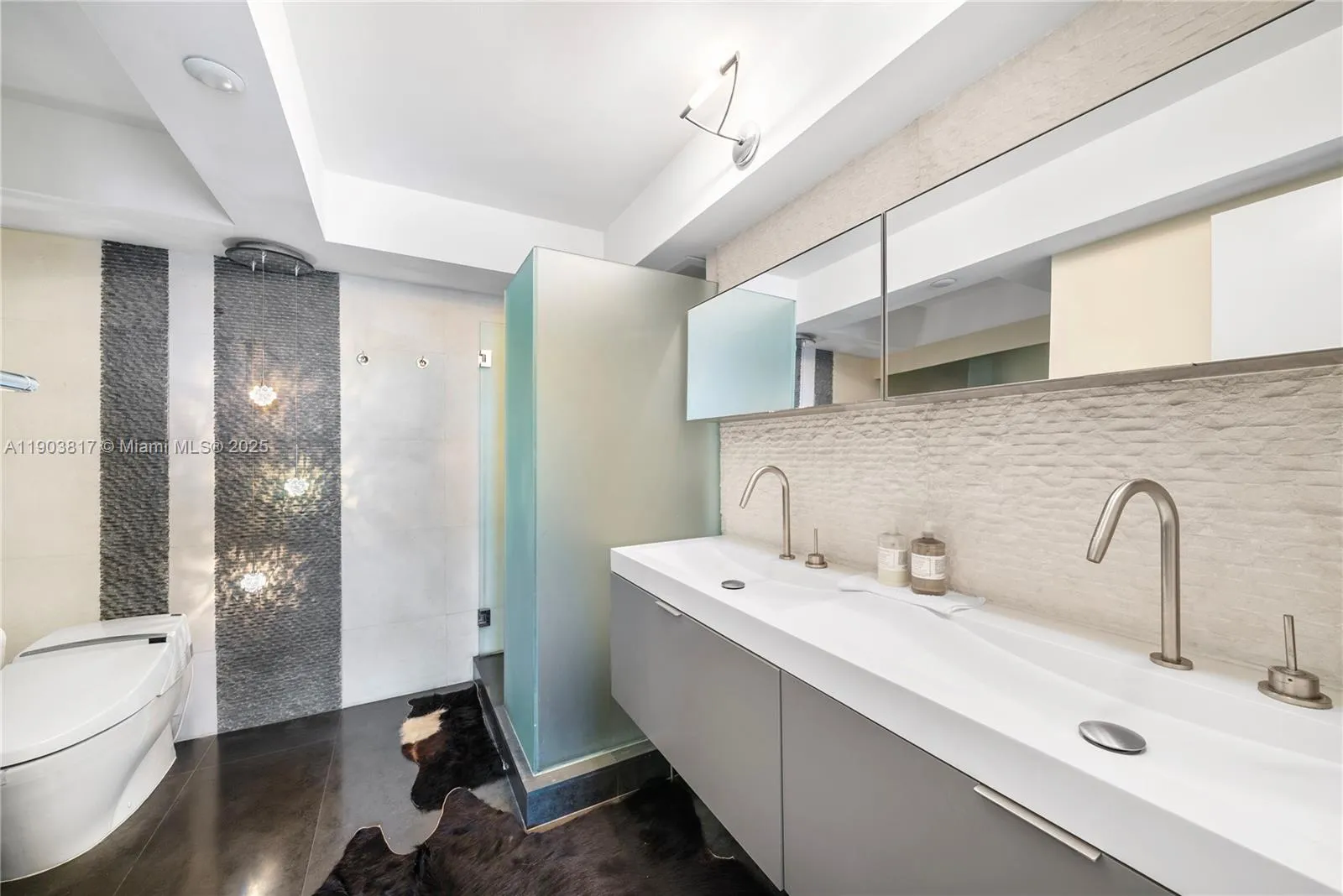 400 S Pointe Dr 2003, Miami Beach, Florida 33139, Miami Beach, Florida 33139, 2 Bedrooms Bedrooms, ,2 BathroomsBathrooms,Residential,For Sale,400 S Pointe Dr 2003, Miami Beach, Florida 33139,A11903817