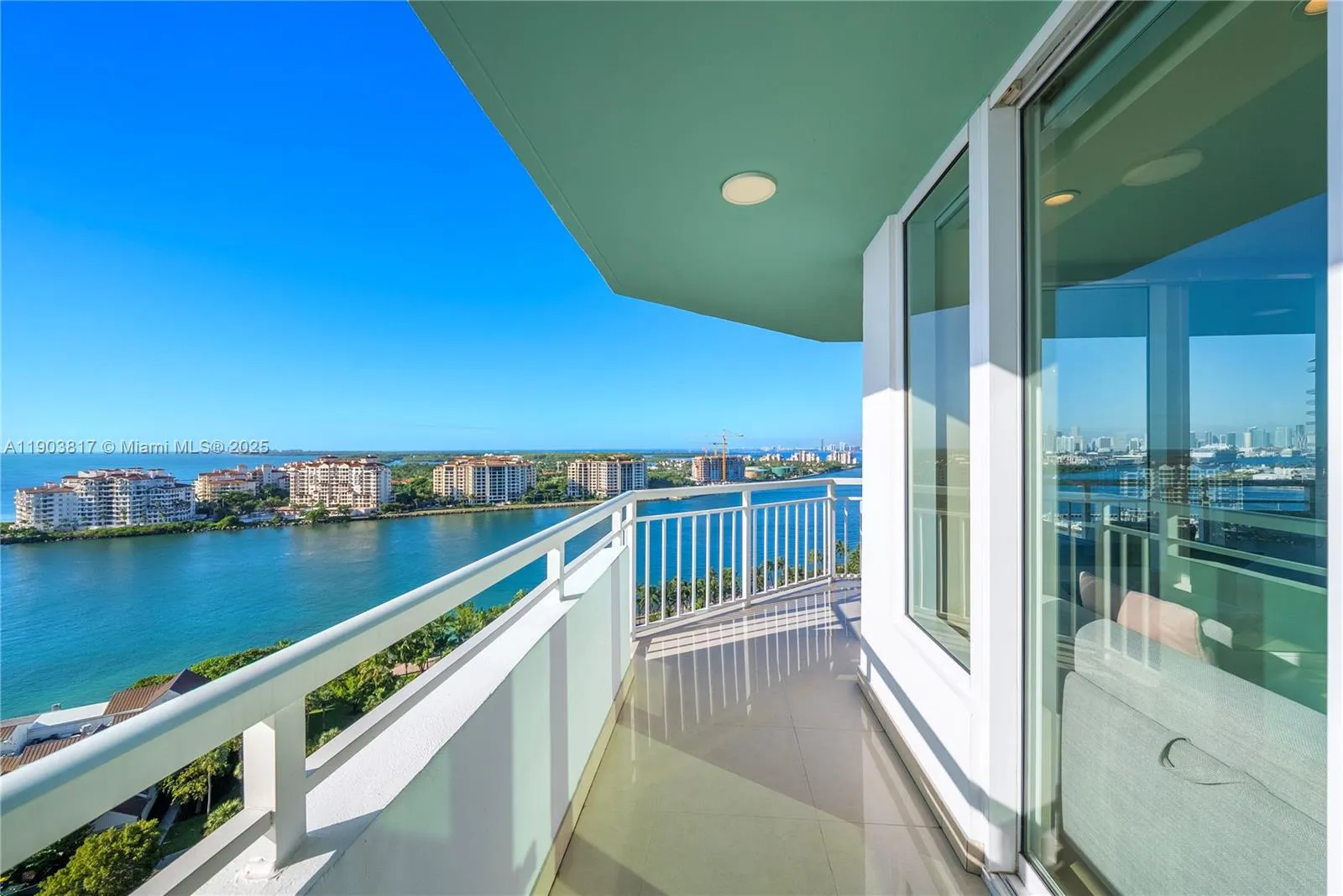 400 S Pointe Dr 2003, Miami Beach, Florida 33139, Miami Beach, Florida 33139, 2 Bedrooms Bedrooms, ,2 BathroomsBathrooms,Residential,For Sale,400 S Pointe Dr 2003, Miami Beach, Florida 33139,A11903817
