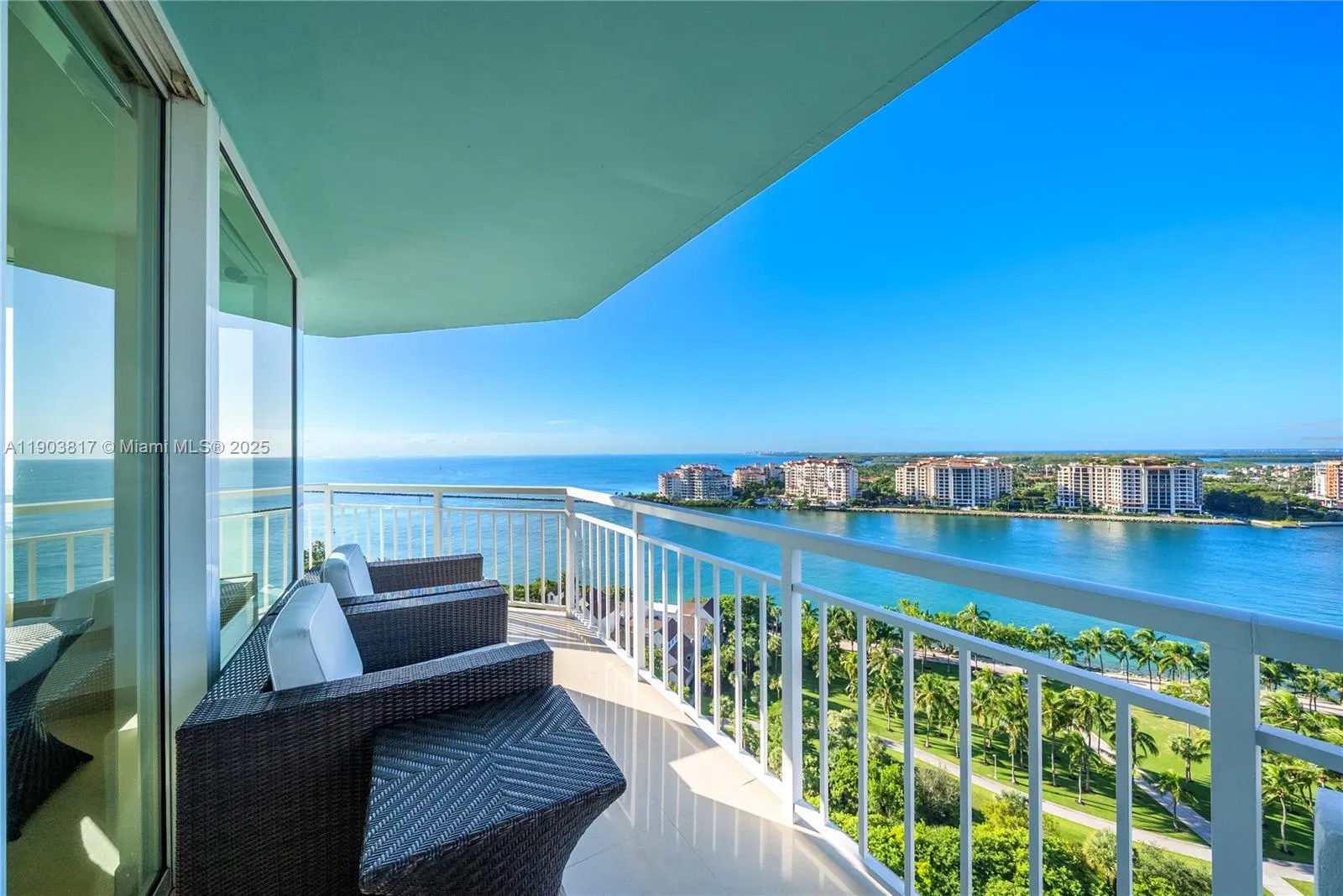 400 S Pointe Dr 2003, Miami Beach, Florida 33139, Miami Beach, Florida 33139, 2 Bedrooms Bedrooms, ,2 BathroomsBathrooms,Residential,For Sale,400 S Pointe Dr 2003, Miami Beach, Florida 33139,A11903817