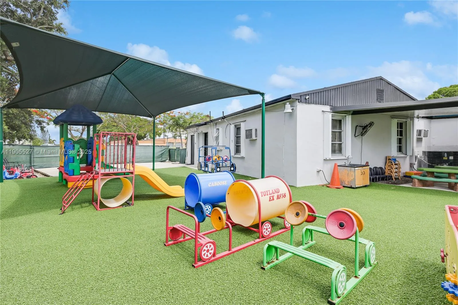 2570 Nw 152nd Ter, Miami Gardens, Florida 33054, Miami Gardens, Florida 33054, ,Commercial Sale,For Sale,2570 Nw 152nd Ter, Miami Gardens, Florida 33054,A11905527