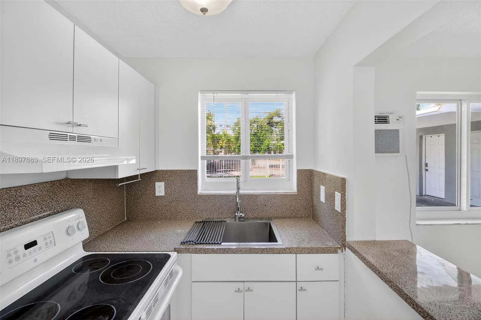 1864 Nw 28th St, Miami, Florida 33142, Miami, Florida 33142, ,Commercial Sale,For Sale,1864 Nw 28th St, Miami, Florida 33142,A11897683