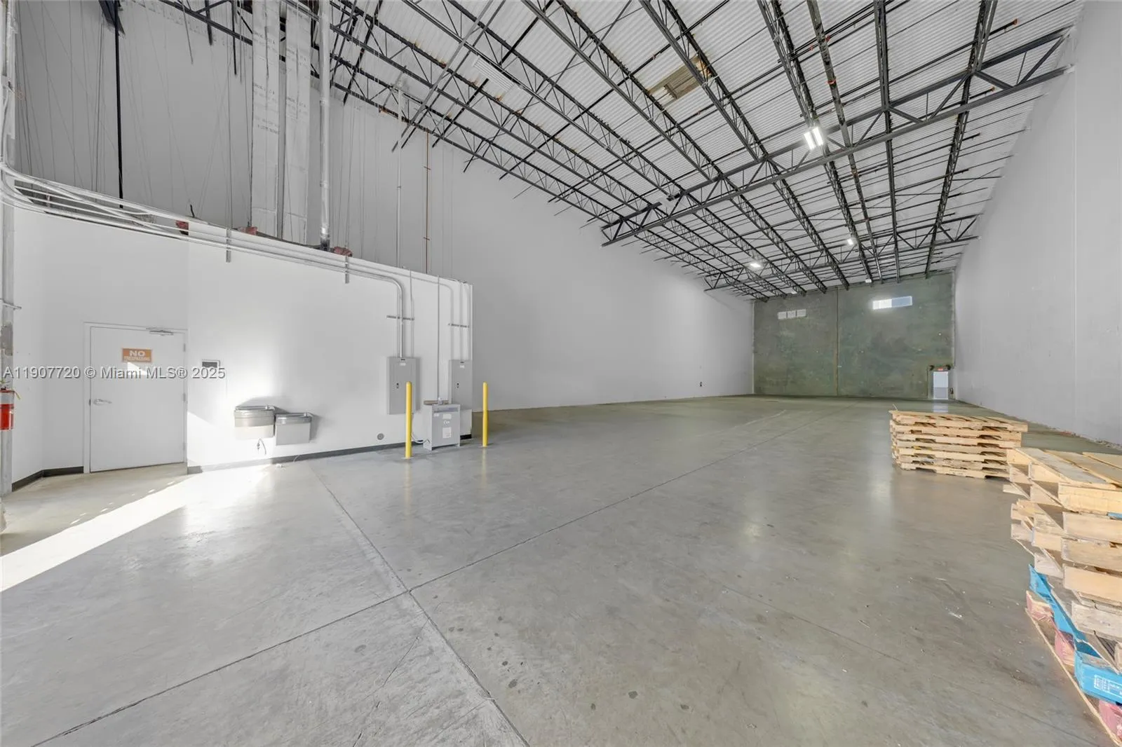 14001 Nw 112th Ave Suite 4, Hialeah Gardens, Flori, Hialeah Gardens, Florida 33018, ,Commercial Lease,For Rent,14001 Nw 112th Ave Suite 4, Hialeah Gardens, Flori,A11907720