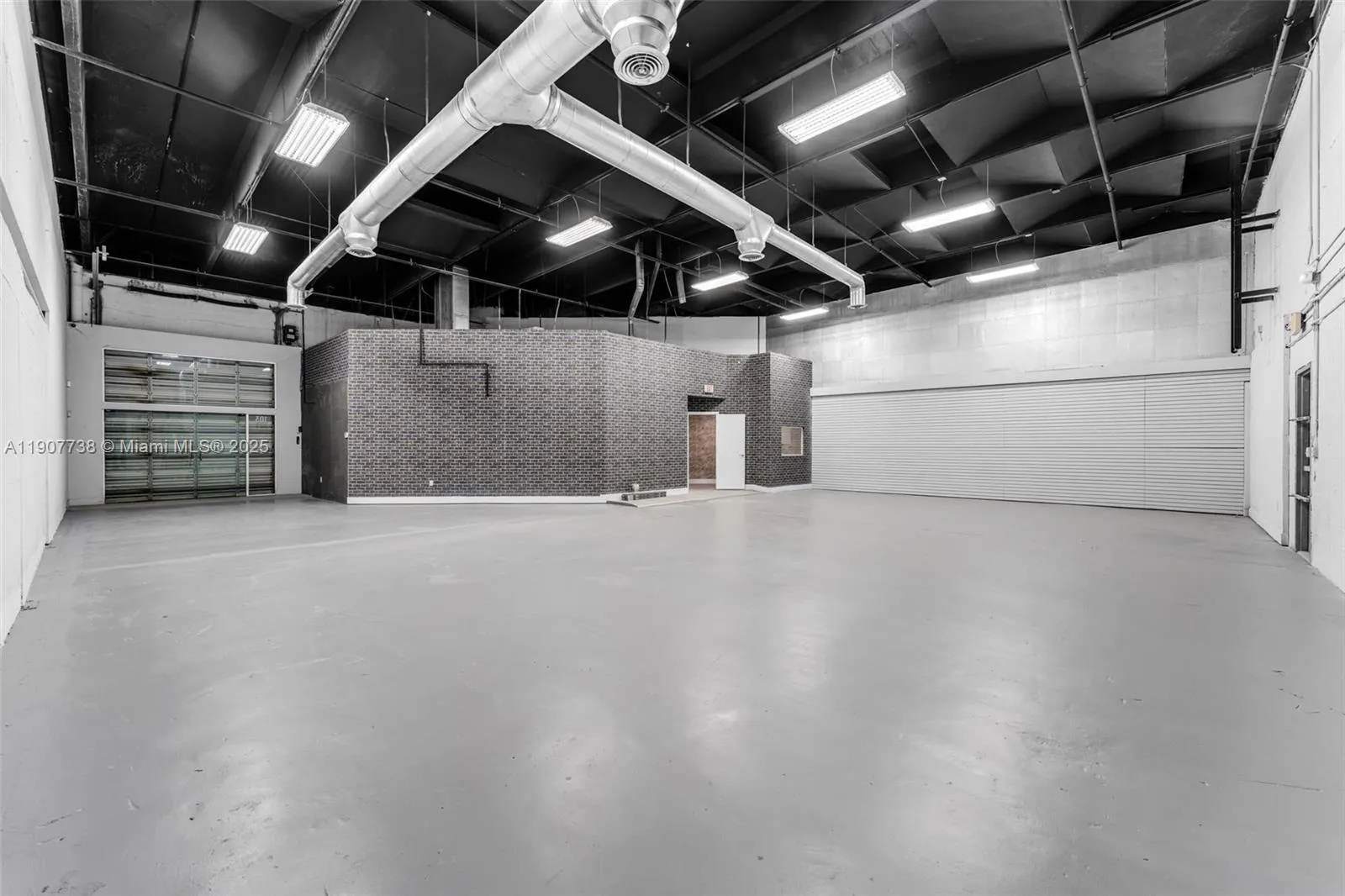 9450 Nw 58th St 3, Doral, Florida 33178, Doral, Florida 33178, ,Commercial Lease,For Rent,9450 Nw 58th St 3, Doral, Florida 33178,A11907738