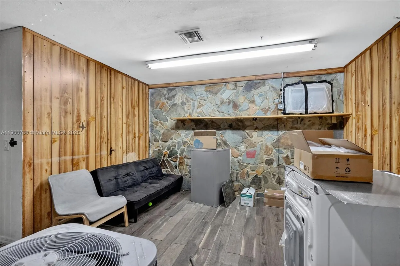 115 Ne 5th St 115, Hallandale Beach, Florida 33009, Hallandale Beach, Florida 33009, ,Commercial Sale,For Sale,115 Ne 5th St 115, Hallandale Beach, Florida 33009,A11900766