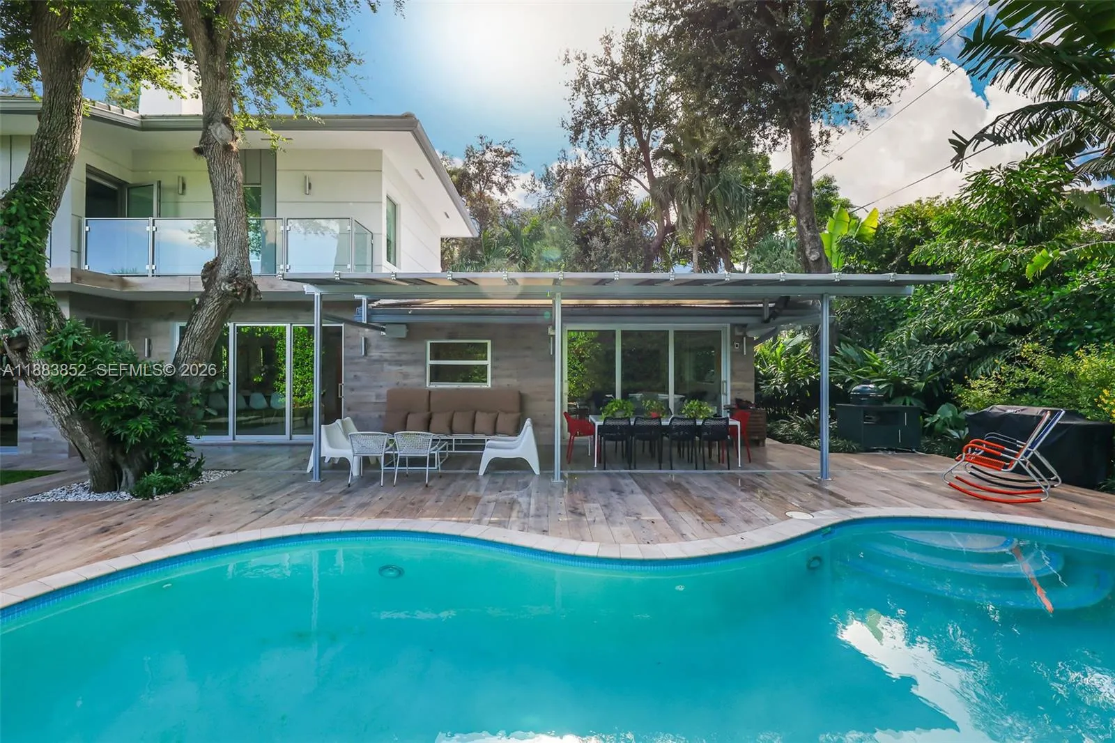 79 W Shore Dr W, Miami, Florida 33133, Miami, Florida 33133, 4 Bedrooms Bedrooms, 1 Room Rooms,4 BathroomsBathrooms,Residential,For Sale,79 W Shore Dr W, Miami, Florida 33133,A11883852