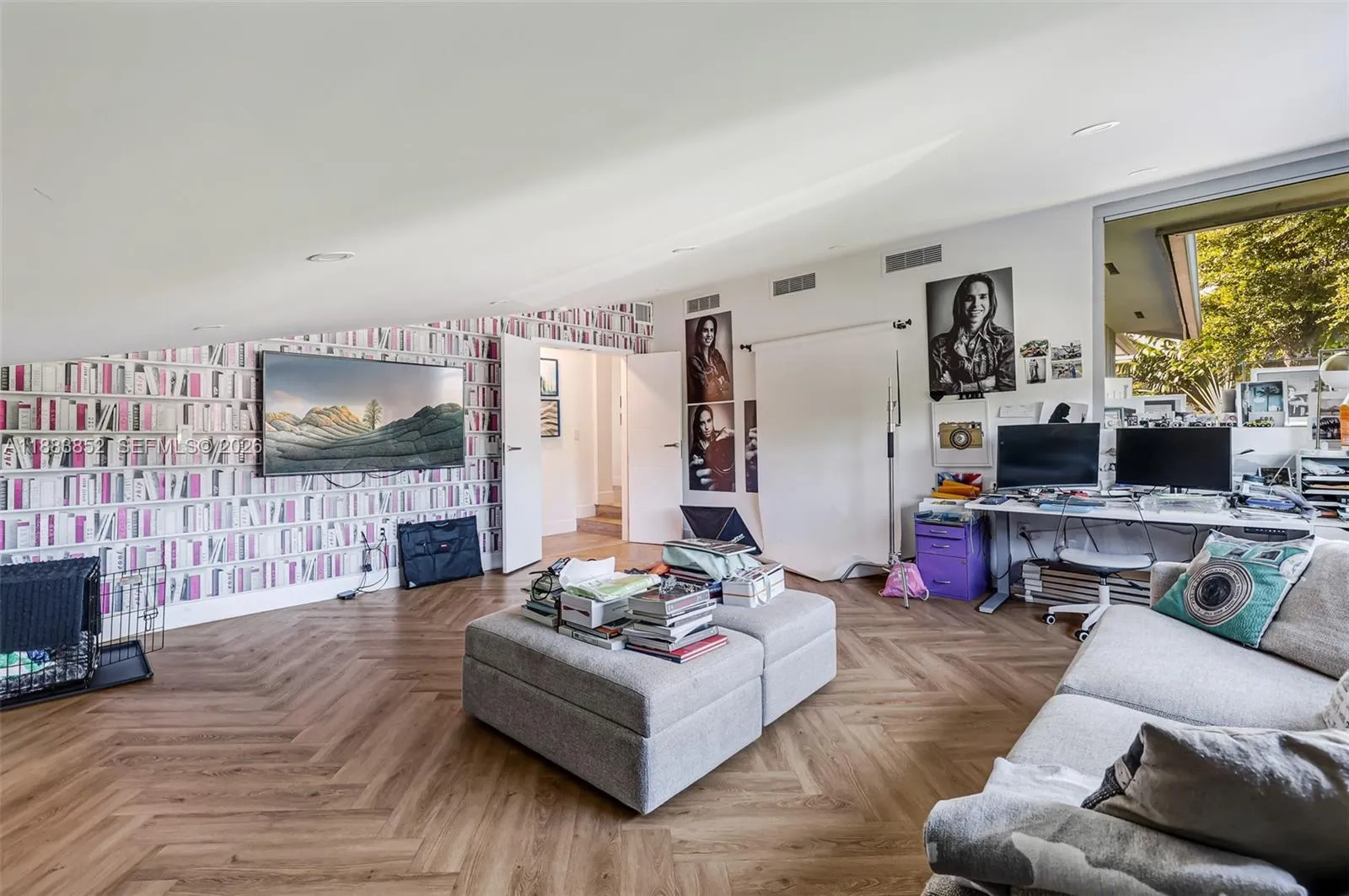79 W Shore Dr W, Miami, Florida 33133, Miami, Florida 33133, 4 Bedrooms Bedrooms, 1 Room Rooms,4 BathroomsBathrooms,Residential,For Sale,79 W Shore Dr W, Miami, Florida 33133,A11883852