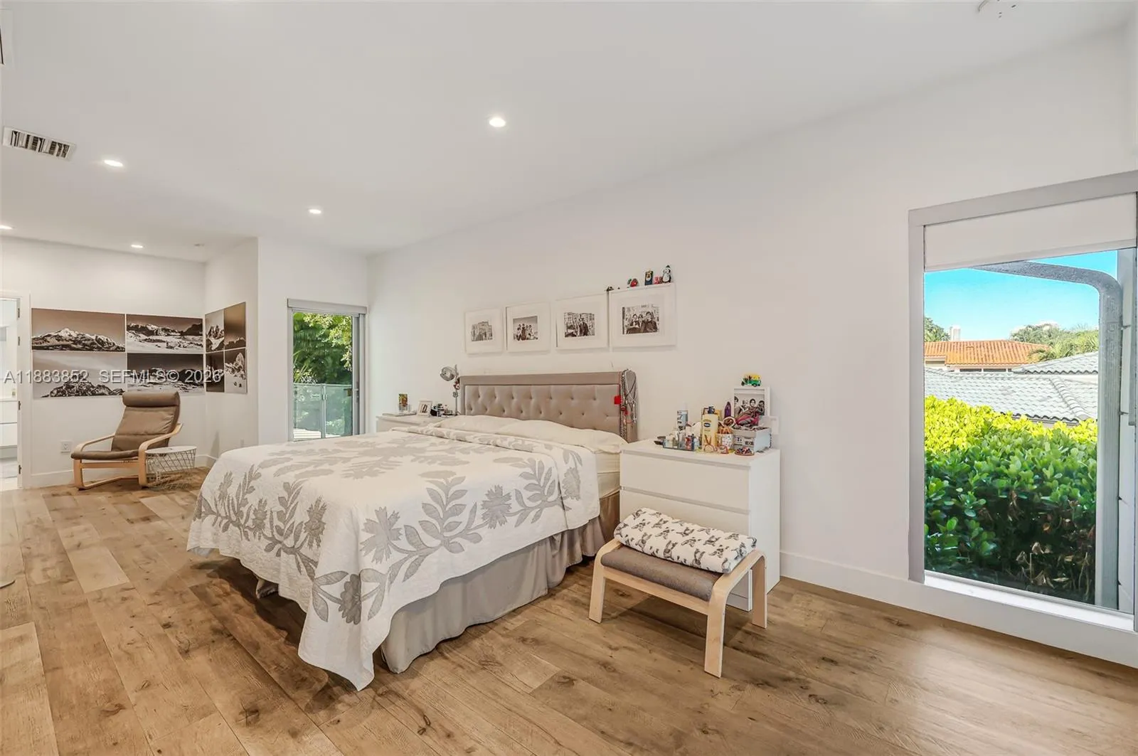 79 W Shore Dr W, Miami, Florida 33133, Miami, Florida 33133, 4 Bedrooms Bedrooms, 1 Room Rooms,4 BathroomsBathrooms,Residential,For Sale,79 W Shore Dr W, Miami, Florida 33133,A11883852