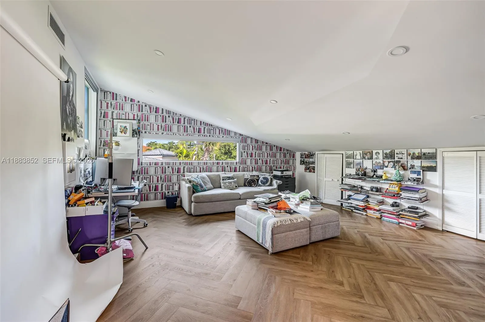 79 W Shore Dr W, Miami, Florida 33133, Miami, Florida 33133, 4 Bedrooms Bedrooms, 1 Room Rooms,4 BathroomsBathrooms,Residential,For Sale,79 W Shore Dr W, Miami, Florida 33133,A11883852