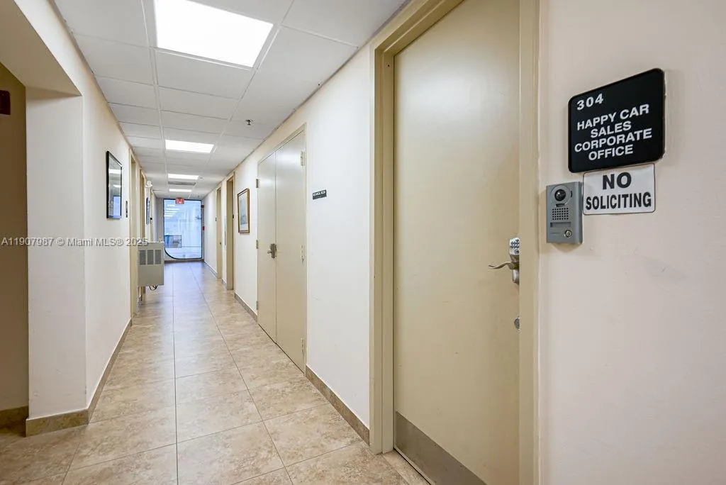 2691 E Oakland Park Blvd 304, Fort Lauderdale, Flo, Fort Lauderdale, Florida 33306, ,Commercial Lease,For Rent,2691 E Oakland Park Blvd 304, Fort Lauderdale, Flo,A11907987