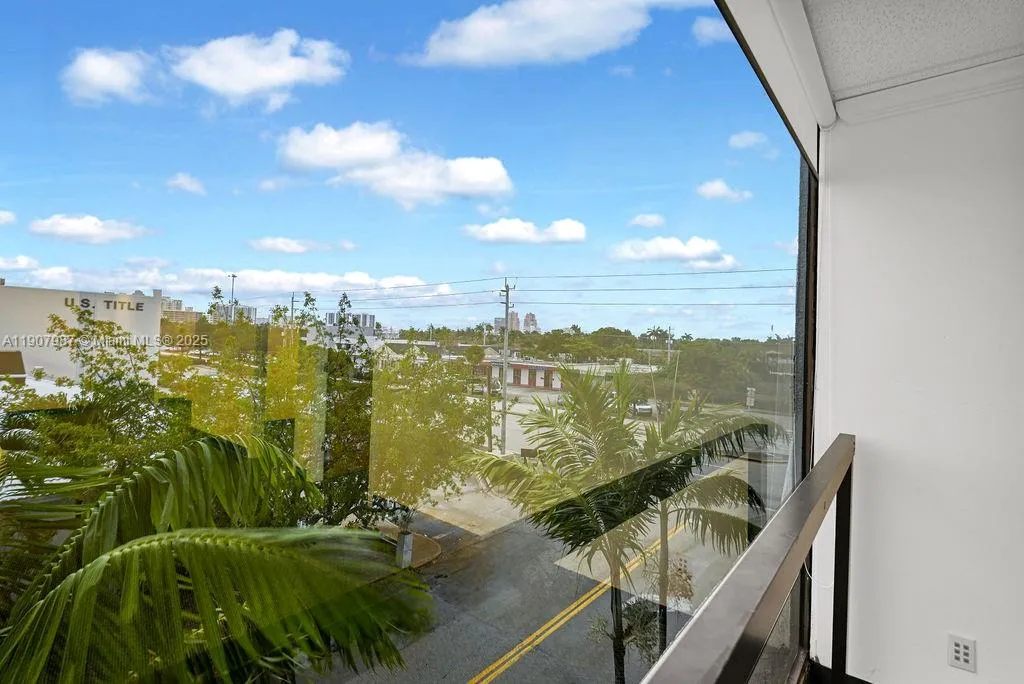 2691 E Oakland Park Blvd 304, Fort Lauderdale, Flo, Fort Lauderdale, Florida 33306, ,Commercial Lease,For Rent,2691 E Oakland Park Blvd 304, Fort Lauderdale, Flo,A11907987