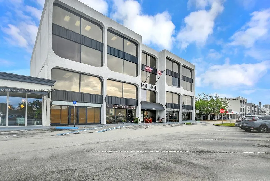2691 E Oakland Park Blvd 304, Fort Lauderdale, Flo, Fort Lauderdale, Florida 33306, ,Commercial Lease,For Rent,2691 E Oakland Park Blvd 304, Fort Lauderdale, Flo,A11907987