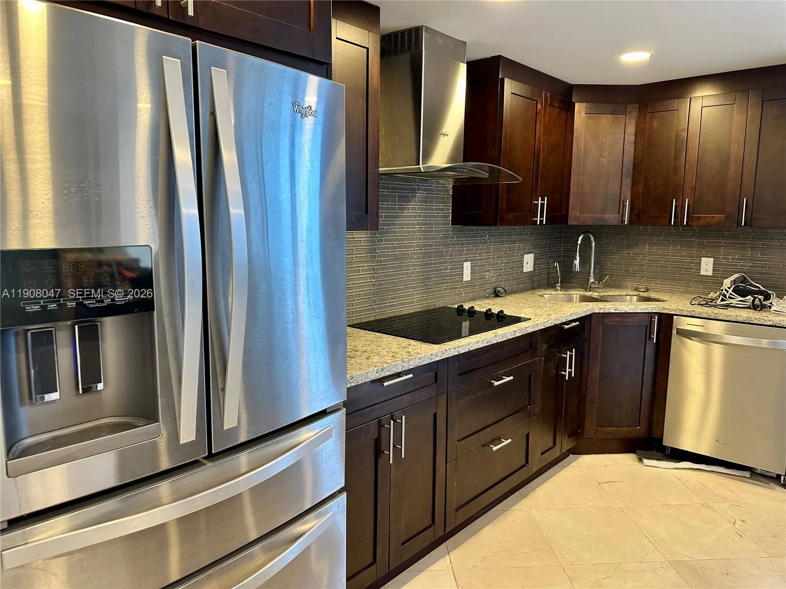 881 Ocean Dr 22e, Key Biscayne, Florida 33149, Key Biscayne, Florida 33149, 3 Bedrooms Bedrooms, ,2 BathroomsBathrooms,Residential Lease,For Rent,881 Ocean Dr 22e, Key Biscayne, Florida 33149,A11908047