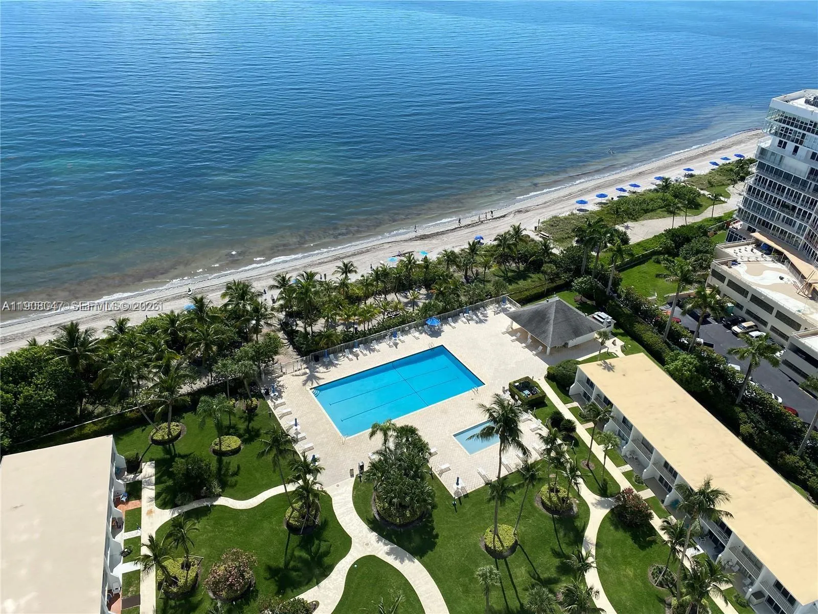 881 Ocean Dr 22e, Key Biscayne, Florida 33149, Key Biscayne, Florida 33149, 3 Bedrooms Bedrooms, ,2 BathroomsBathrooms,Residential Lease,For Rent,881 Ocean Dr 22e, Key Biscayne, Florida 33149,A11908047