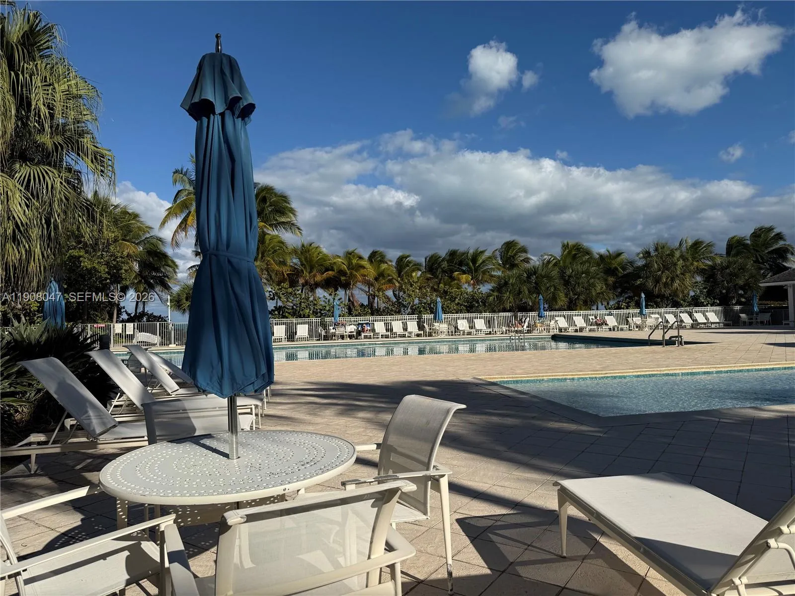 881 Ocean Dr 22e, Key Biscayne, Florida 33149, Key Biscayne, Florida 33149, 3 Bedrooms Bedrooms, ,2 BathroomsBathrooms,Residential Lease,For Rent,881 Ocean Dr 22e, Key Biscayne, Florida 33149,A11908047