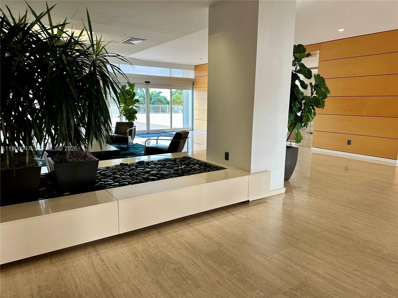 881 Ocean Dr 22e, Key Biscayne, Florida 33149, Key Biscayne, Florida 33149, 3 Bedrooms Bedrooms, ,2 BathroomsBathrooms,Residential Lease,For Rent,881 Ocean Dr 22e, Key Biscayne, Florida 33149,A11908047