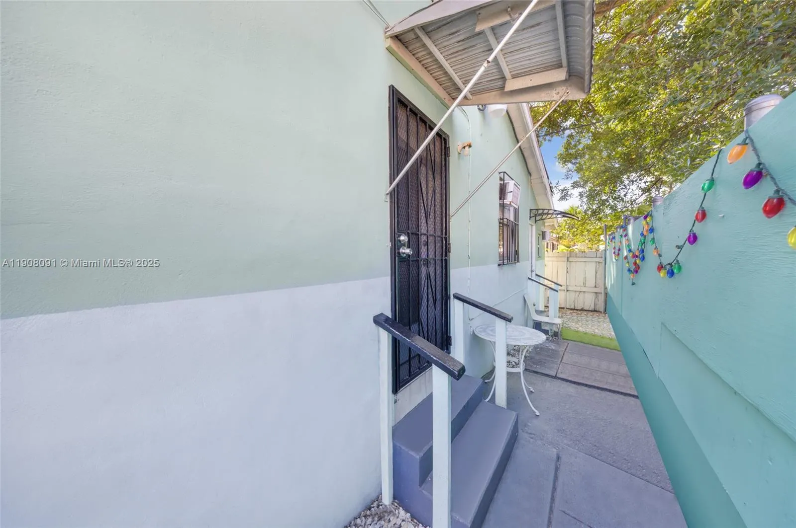 1334 Sw 4th St, Miami, Florida 33135, Miami, Florida 33135, ,Residential Income,For Sale,1334 Sw 4th St, Miami, Florida 33135,A11908091