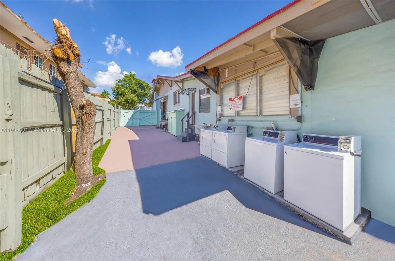 1334 Sw 4th St, Miami, Florida 33135, Miami, Florida 33135, ,Residential Income,For Sale,1334 Sw 4th St, Miami, Florida 33135,A11908091