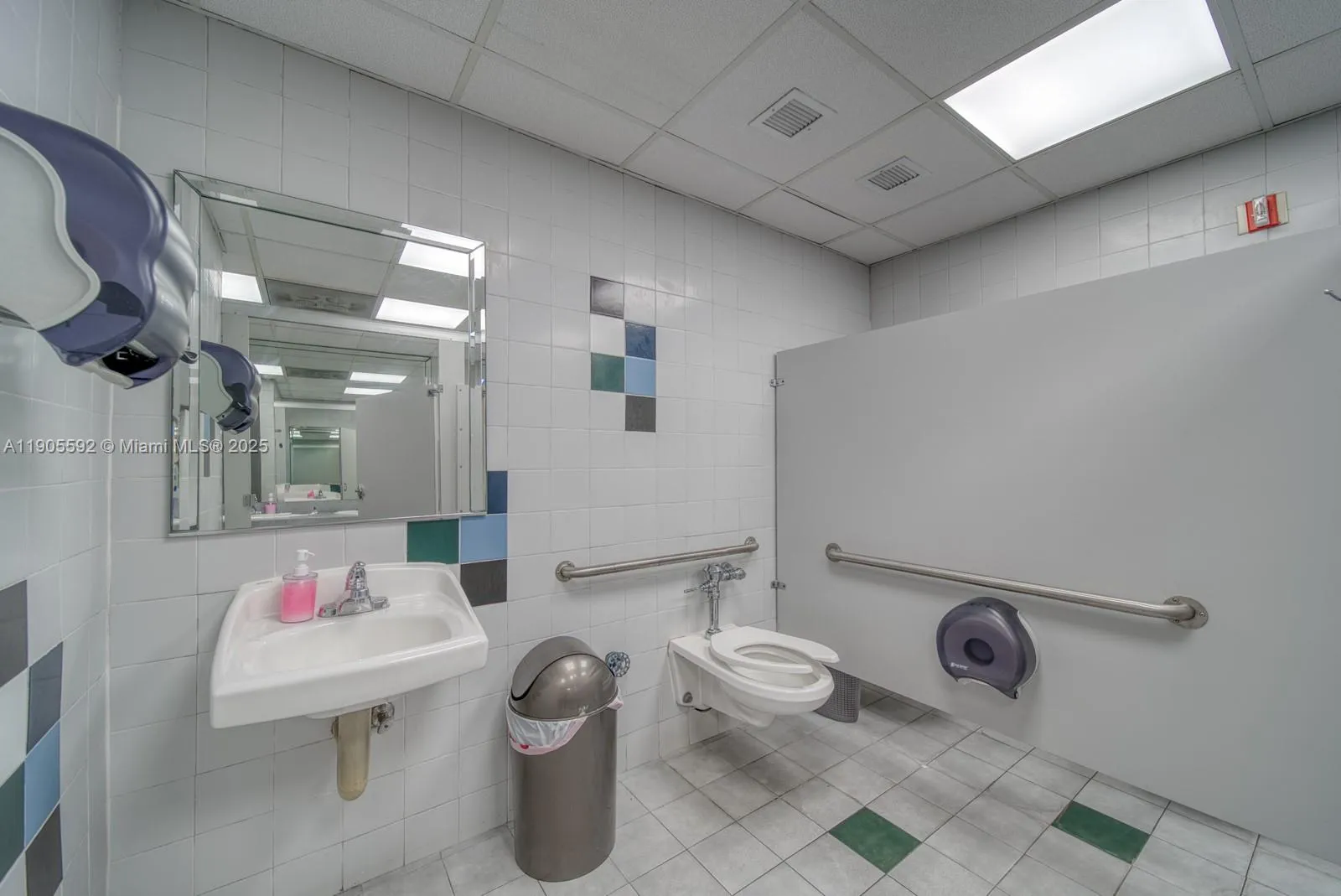 7500 Nw 52nd St, Miami, Florida 33166, Miami, Florida 33166, ,Commercial Lease,For Rent,7500 Nw 52nd St, Miami, Florida 33166,A11905592