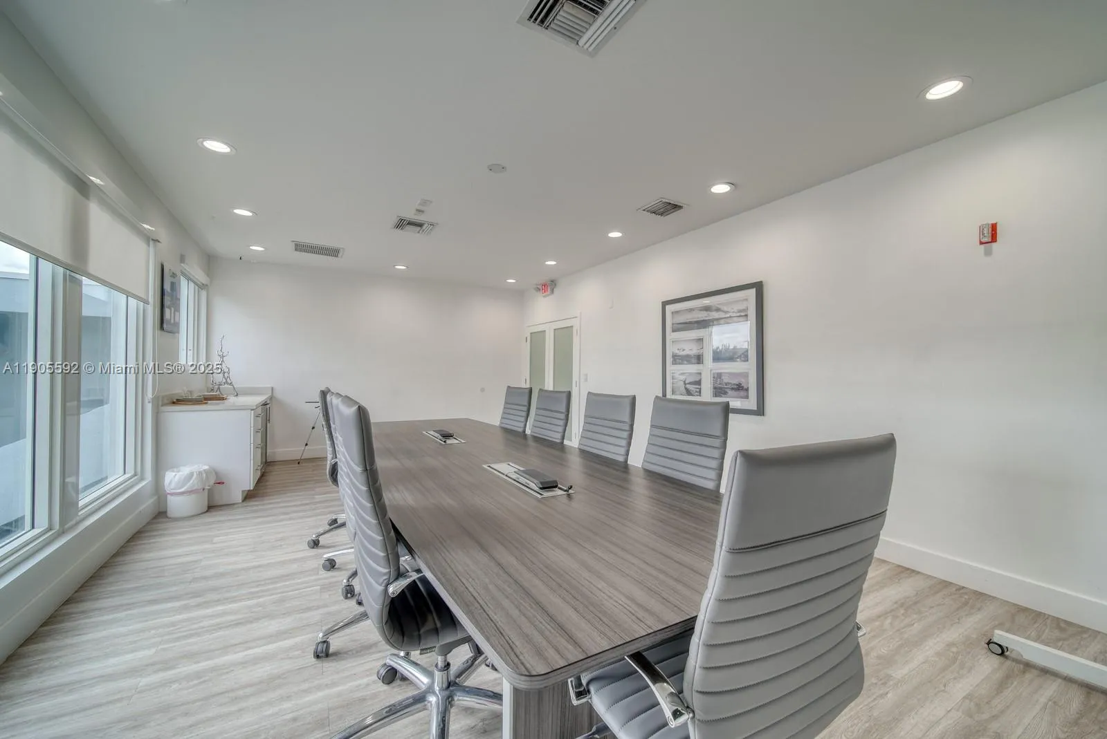 7500 Nw 52nd St, Miami, Florida 33166, Miami, Florida 33166, ,Commercial Lease,For Rent,7500 Nw 52nd St, Miami, Florida 33166,A11905592