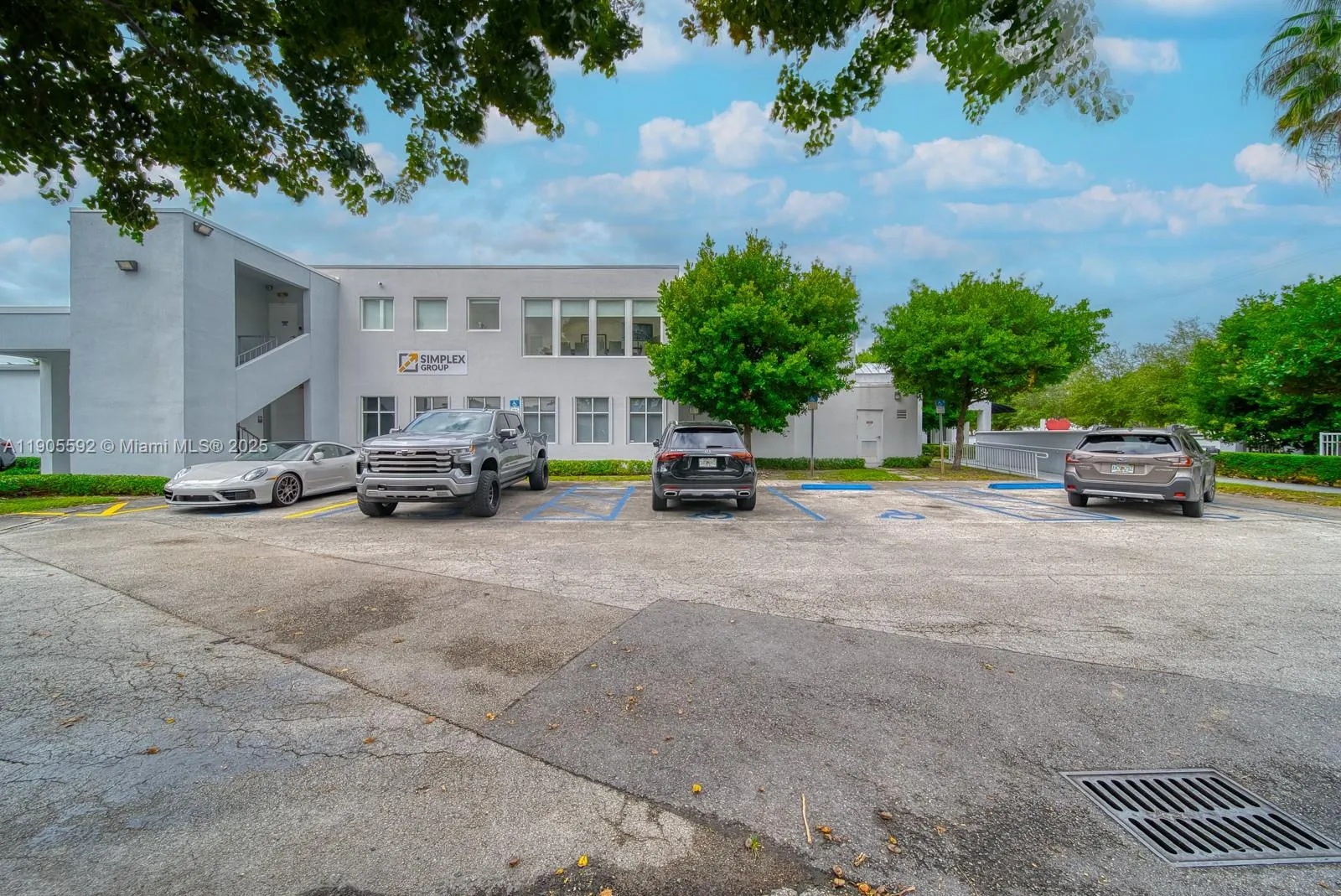 7500 Nw 52nd St, Miami, Florida 33166, Miami, Florida 33166, ,Commercial Lease,For Rent,7500 Nw 52nd St, Miami, Florida 33166,A11905592