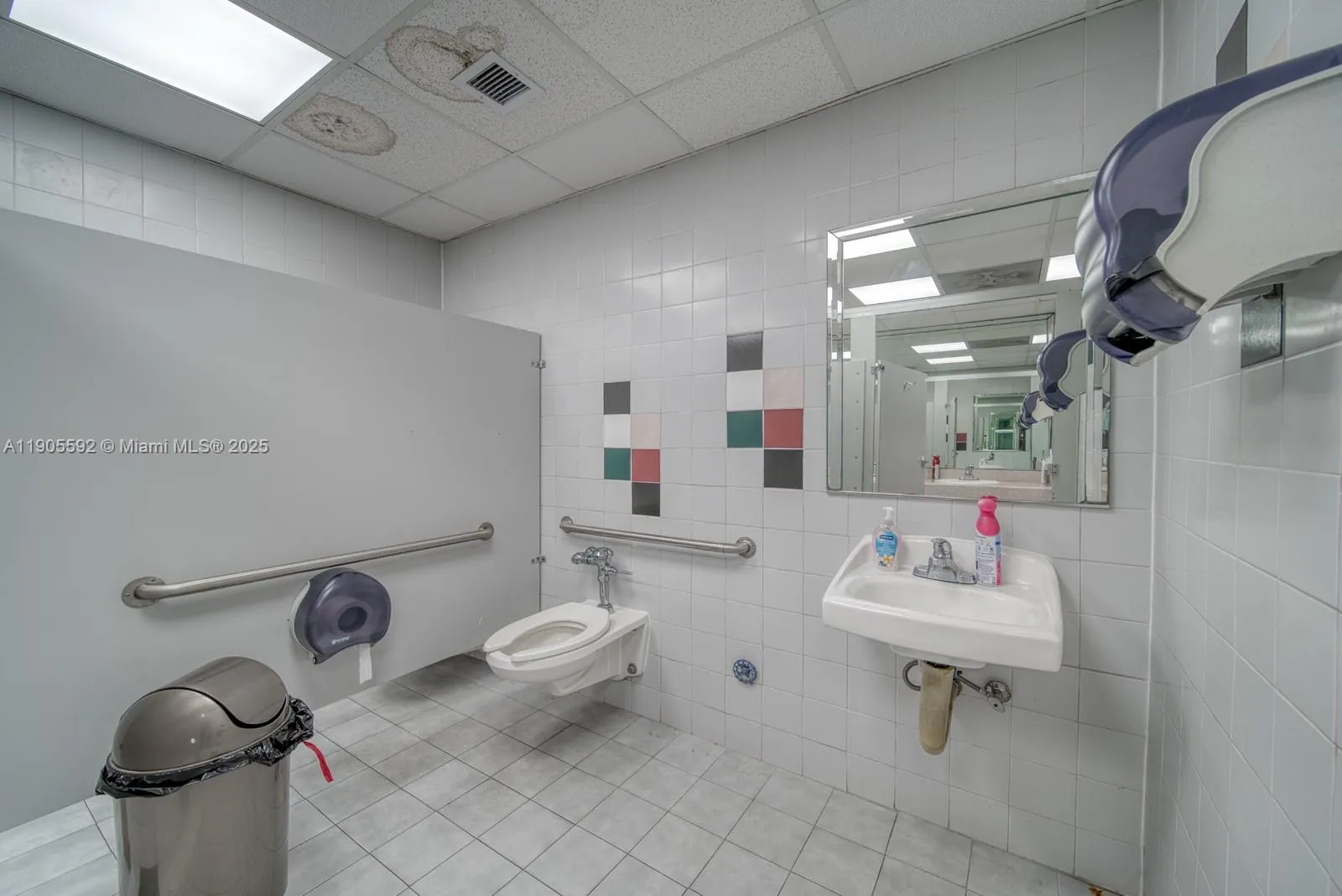 7500 Nw 52nd St, Miami, Florida 33166, Miami, Florida 33166, ,Commercial Lease,For Rent,7500 Nw 52nd St, Miami, Florida 33166,A11905592