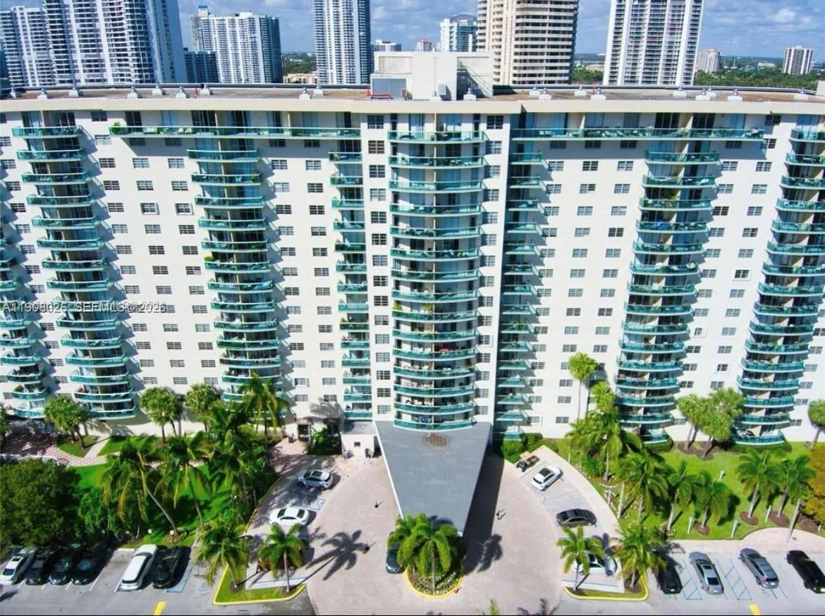 19380 Collins Ave 1017, Sunny Isles Beach, Florida, Sunny Isles Beach, Florida 33160, 1 Bedroom Bedrooms, ,1 BathroomBathrooms,Residential,For Sale,19380 Collins Ave 1017, Sunny Isles Beach, Florida,A11908026