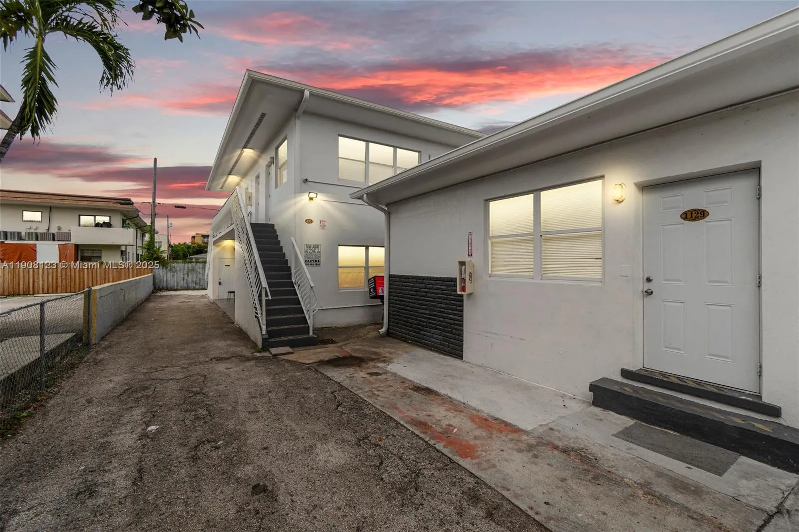 1131 Sw 7th St, Miami, Florida 33130, Miami, Florida 33130, ,Residential Income,For Sale,1131 Sw 7th St, Miami, Florida 33130,A11908123