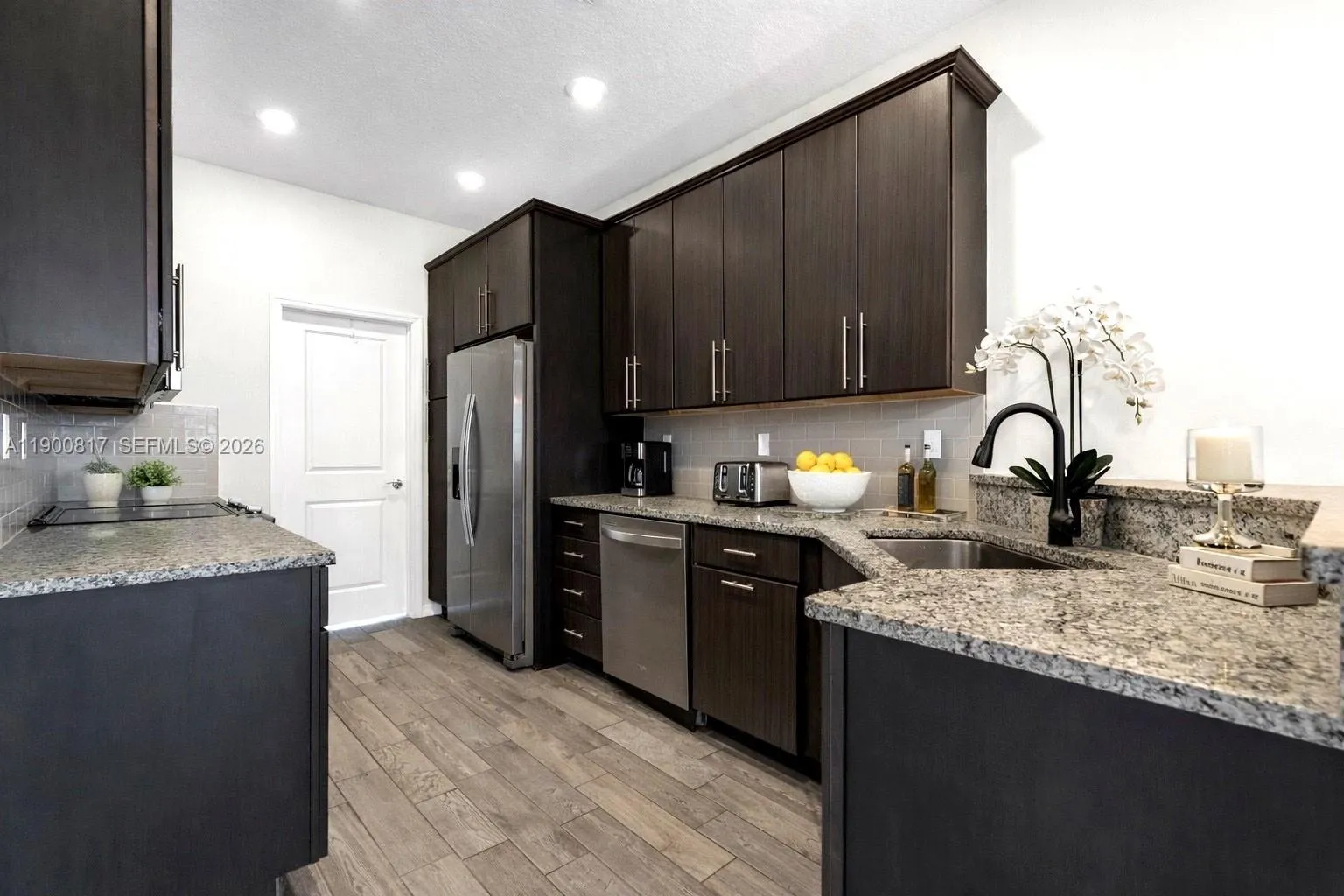 4810 Eucalyptus Dr 3, Hollywood, Florida 33021, Hollywood, Florida 33021, 3 Bedrooms Bedrooms, ,2 BathroomsBathrooms,Residential,For Sale,4810 Eucalyptus Dr 3, Hollywood, Florida 33021,A11900817