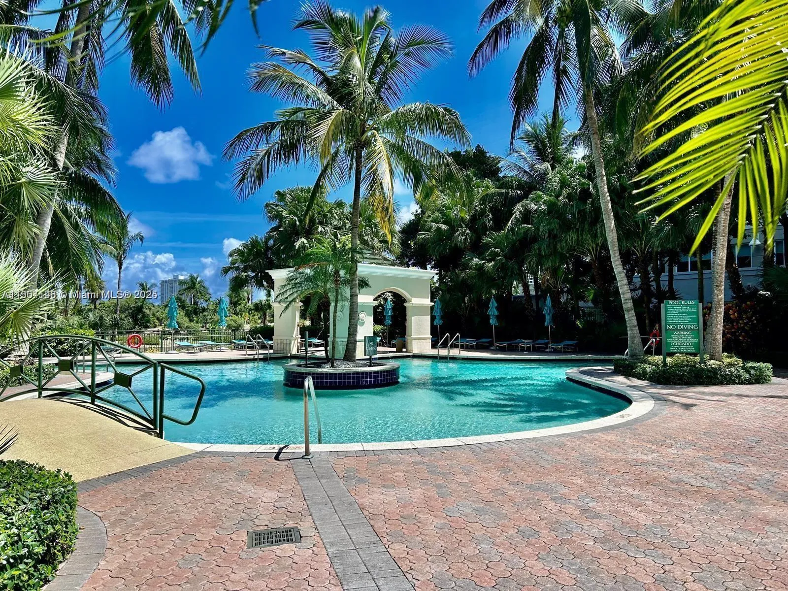 19501 W Country Club Dr 1405, Aventura, Florida 33, Aventura, Florida 33180, 2 Bedrooms Bedrooms, ,2 BathroomsBathrooms,Residential Lease,For Rent,19501 W Country Club Dr 1405, Aventura, Florida 33,A11907146