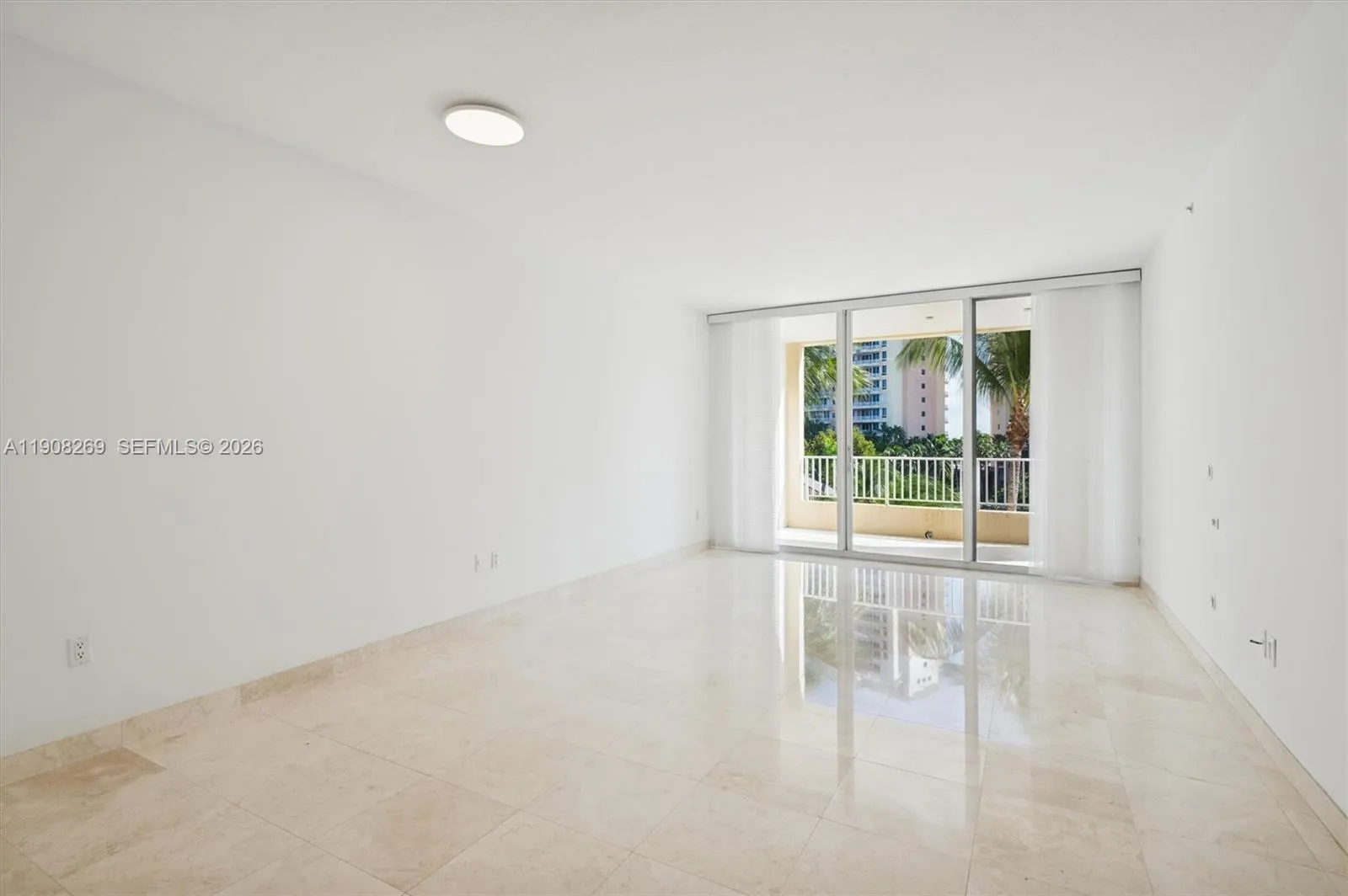 717 Crandon Blvd 507, Key Biscayne, Florida 33149, Key Biscayne, Florida 33149, 2 Bedrooms Bedrooms, ,2 BathroomsBathrooms,Residential,For Sale,717 Crandon Blvd 507, Key Biscayne, Florida 33149,A11908269
