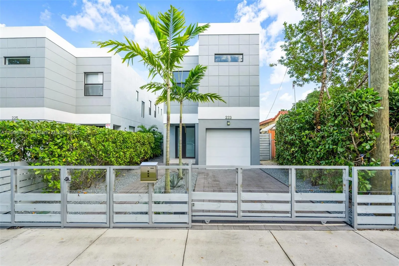 223 Nw 40th Ct, Miami, Florida 33126, Miami, Florida 33126, 3 Bedrooms Bedrooms, ,3 BathroomsBathrooms,Residential,For Sale,223 Nw 40th Ct, Miami, Florida 33126,A11906942 223 Nw 40th Ct, Miami, Florida 33126, Miami, Florida 33126, 3 Bedrooms Bedrooms, ,3 BathroomsBathrooms,Residential,For Sale,223 Nw 40th Ct, Miami, Florida 33126,A11906942