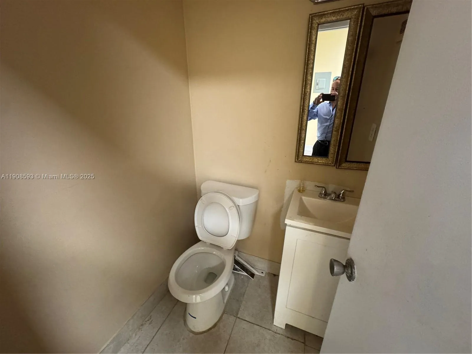 1436 E Atlantic Blvd, Pompano Beach, Florida 33060, Pompano Beach, Florida 33060, ,Commercial Lease,For Rent,1436 E Atlantic Blvd, Pompano Beach, Florida 33060,A11908593