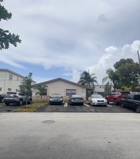 231 Sw 8th Ct, Pompano Beach, Florida 33060, Pompano Beach, Florida 33060, ,Residential Income,For Sale,231 Sw 8th Ct, Pompano Beach, Florida 33060,A11907387