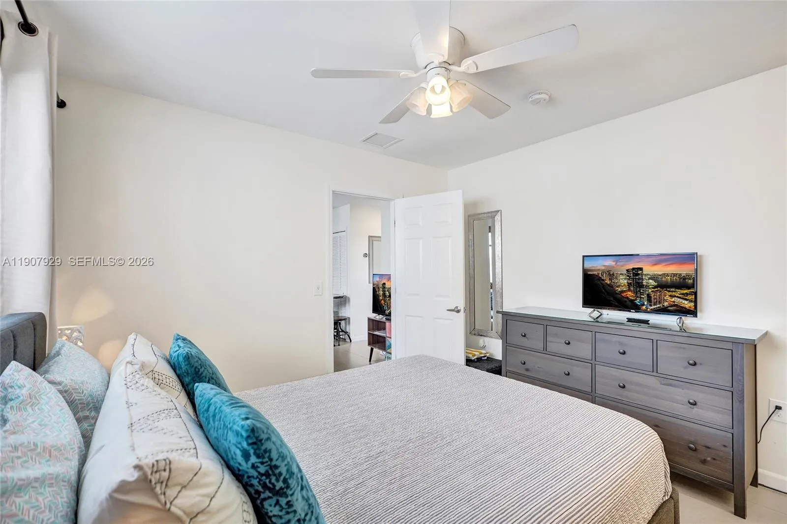 322 Oklahoma St, Hollywood, Florida 33019, Hollywood, Florida 33019, ,Residential Income,For Sale,322 Oklahoma St, Hollywood, Florida 33019,A11907929