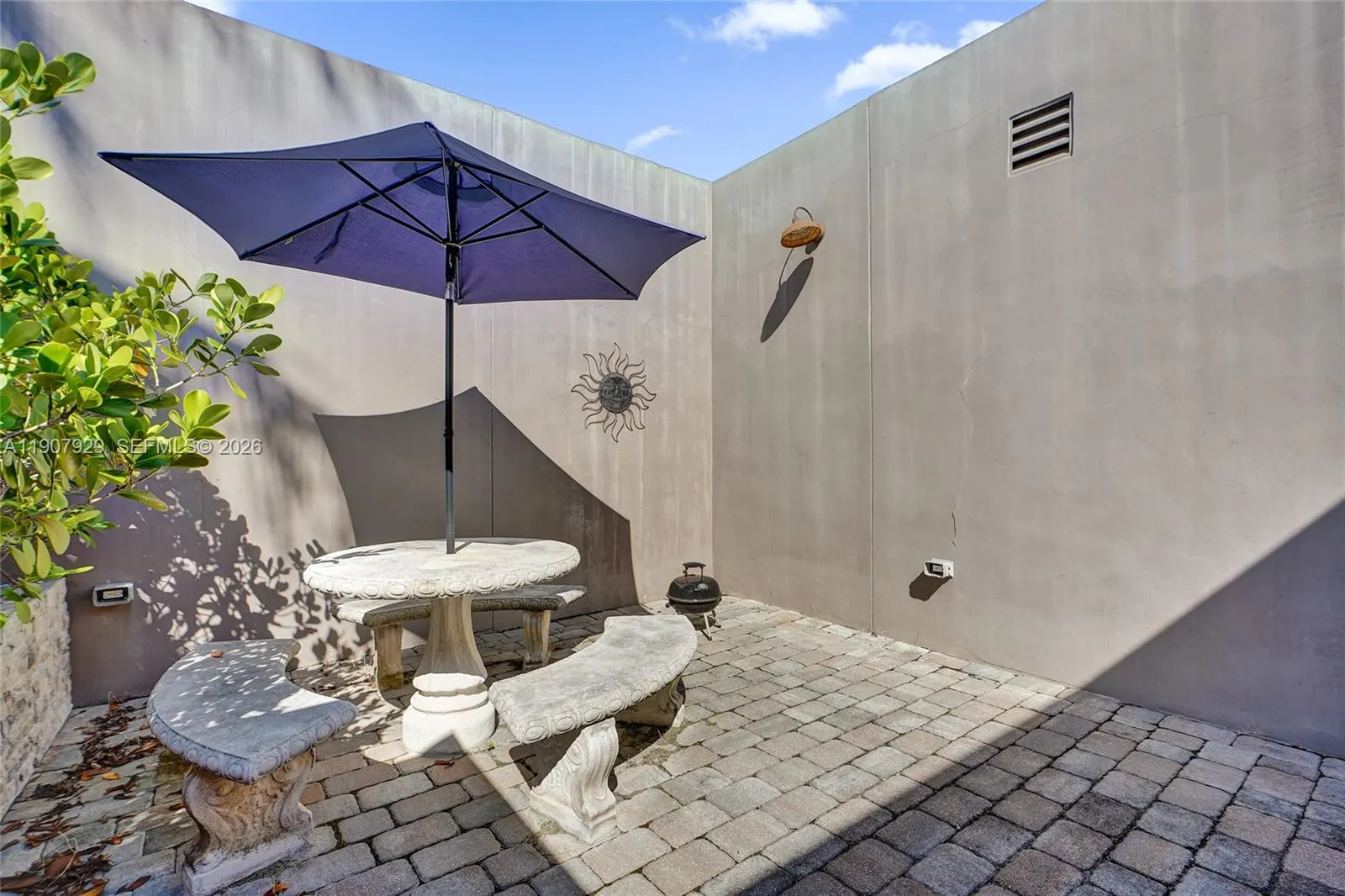 322 Oklahoma St, Hollywood, Florida 33019, Hollywood, Florida 33019, ,Residential Income,For Sale,322 Oklahoma St, Hollywood, Florida 33019,A11907929