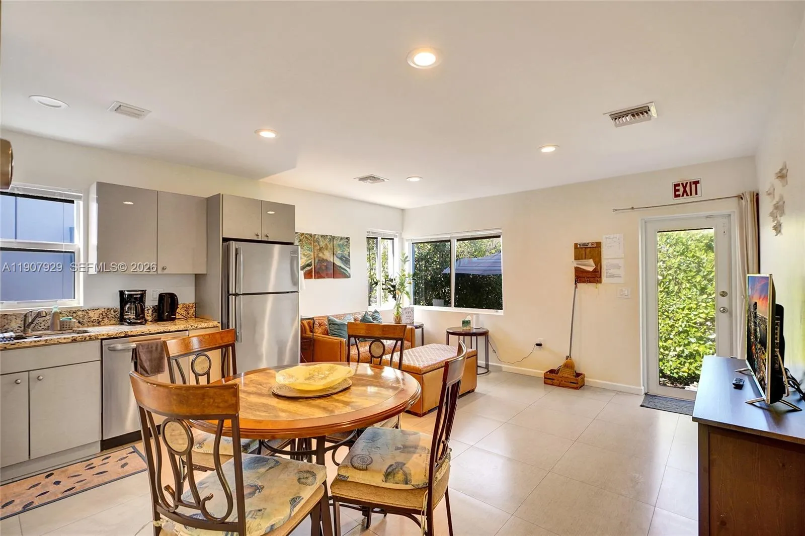 322 Oklahoma St, Hollywood, Florida 33019, Hollywood, Florida 33019, ,Residential Income,For Sale,322 Oklahoma St, Hollywood, Florida 33019,A11907929