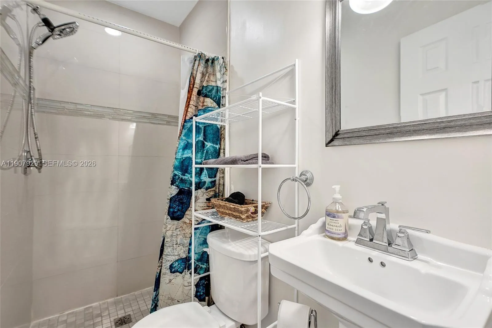 322 Oklahoma St, Hollywood, Florida 33019, Hollywood, Florida 33019, ,Residential Income,For Sale,322 Oklahoma St, Hollywood, Florida 33019,A11907929