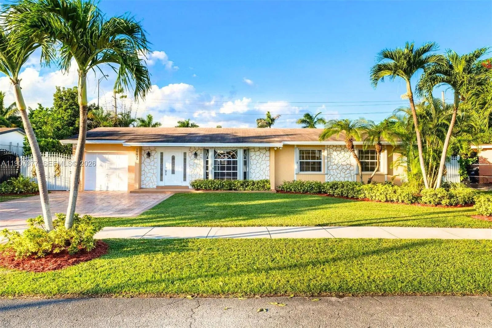 10835 Sw 152nd Ter, Miami, Florida 33157, Miami, Florida 33157, 4 Bedrooms Bedrooms, ,2 BathroomsBathrooms,Residential,For Sale,10835 Sw 152nd Ter, Miami, Florida 33157,A11907377